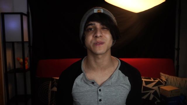 Wacom Cintiq Pro 13 vs Huion KAMVAS 13 | Premium vs Cheap Drawing Display! смотреть онлайн