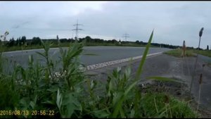 Suzuki GSR 750 Sound & Flyby