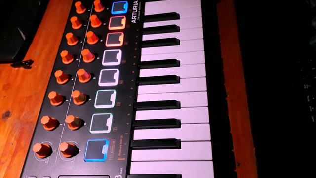 No Vaseline - Ice Cube Remake (Arturia MINILAB MkII cover) смотреть онлайн