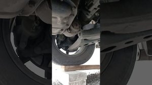 как поменять масло Тойота ноах 2008 г. часть 1