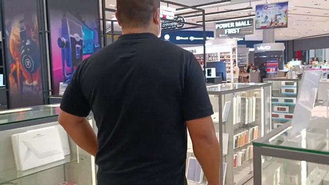 We Bought the NEW Apple iPhone 14 Pro Space Black /UNBOXING - Vlog/Apple store Siam Paragon смотреть онлайн