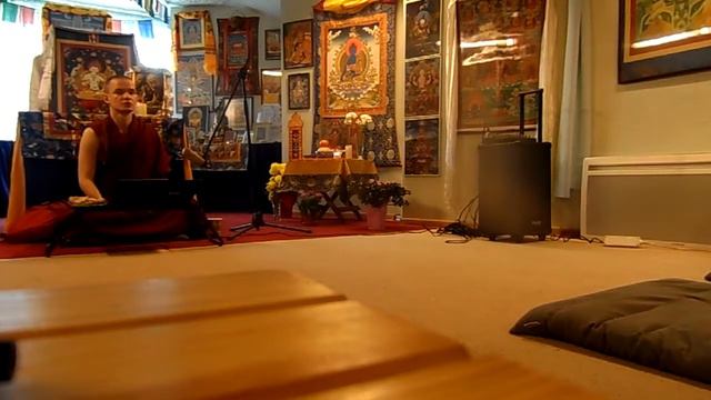 Лама Лобсанг Тенпа. Шаматхи и Випашьяны в Махамудре-10-б смотреть онлайн