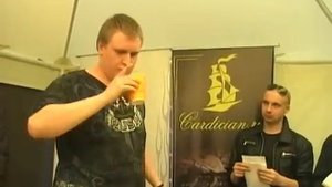 Фокус с поеданием лезвий