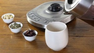 Чайник электрический Defort DEK 317 и DEK 317 F