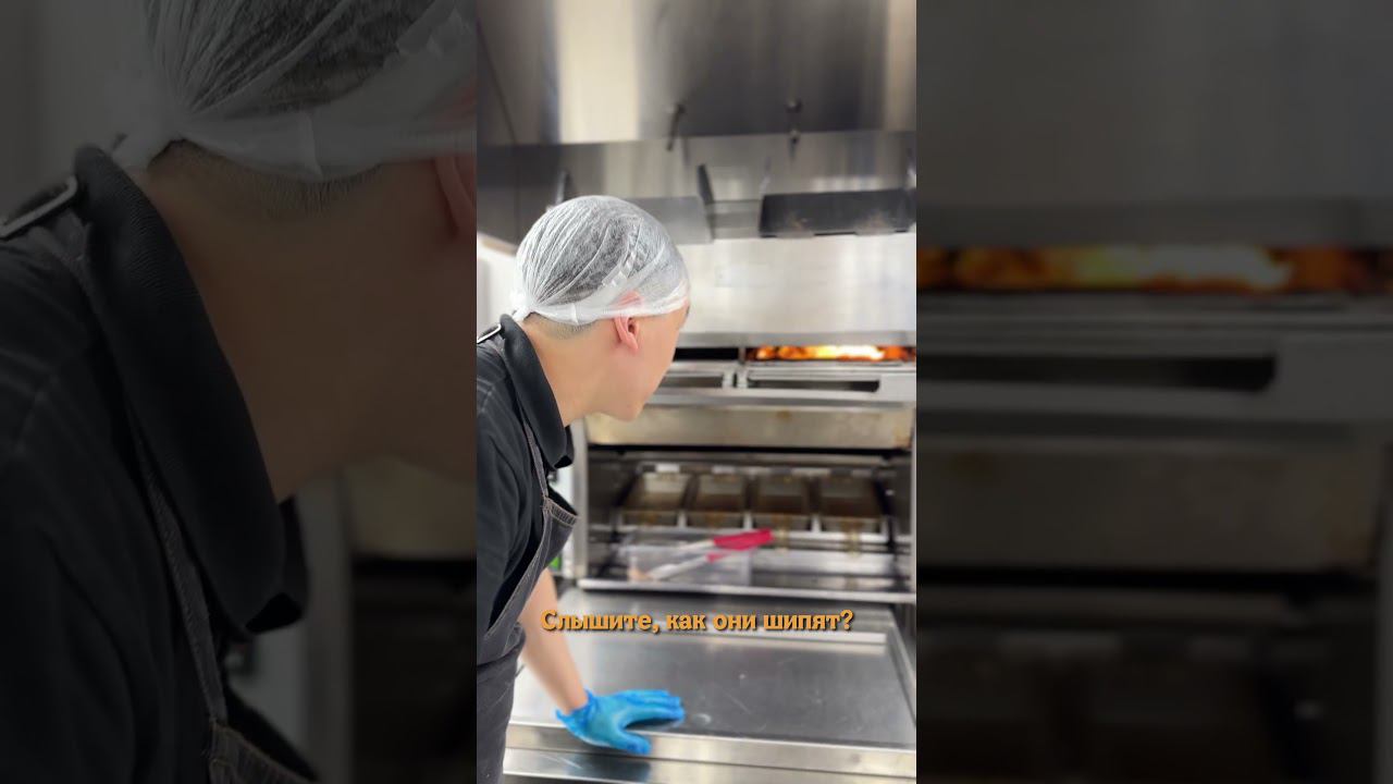 Слышите, как шипят котлетки? «Иди в БК» — говорят они. смотреть онлайн