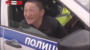 Две тапочки слетели
