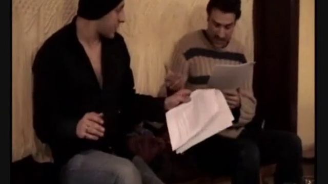 Roberto Álamo y Alberto San Juan "El Buen Vecino" (Contra la ley de extranjería) смотреть онлайн