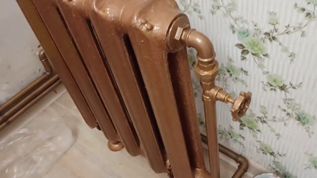 продолжаем ремонт... одна батарея покрашена... смотреть онлайн