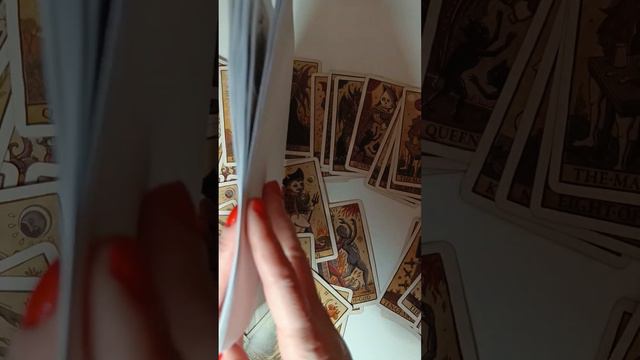Брошюра к картам таро Триумф Луны
