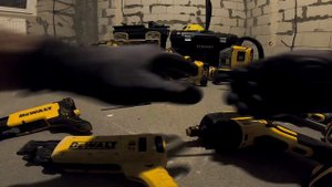 dewalt dcf6202 new! dewalt dcf620d2k