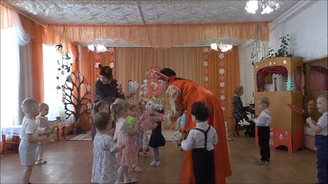 8 МАРТА МЛАДШАЯ ГРУППА смотреть онлайн