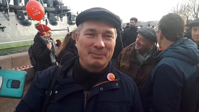 7 ноября. У "Авроры". смотреть онлайн