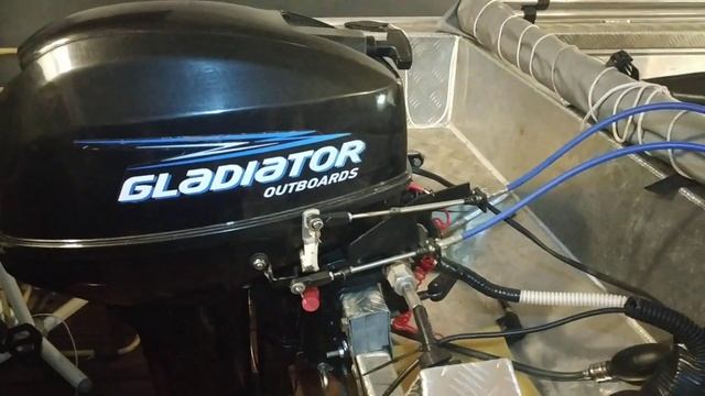 Лодочный мотор Gladiator 9.9-15, наработка 150 м. часов. смотреть онлайн