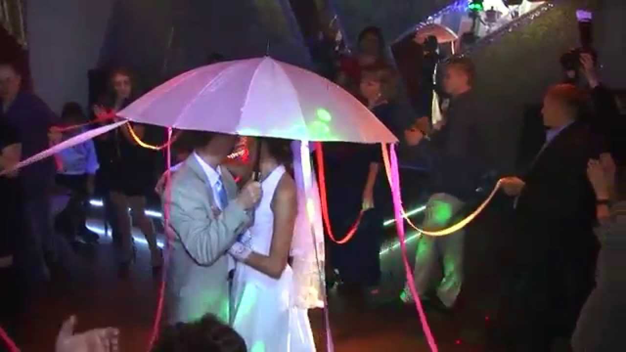 Клип Анатолий & Ирина смотреть онлайн