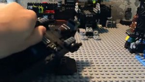обзор на улучшенную LEGO Бэт пещеру