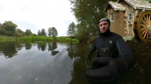 Напарник аж прибежал посмотреть на эту находку. Находки с места где стояла старинная  мельница.