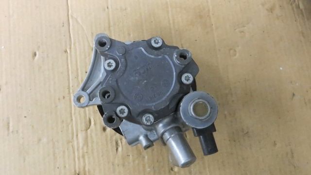 Гур на Mercedes E w207 1.8Turbo M271 a0064666801 смотреть онлайн