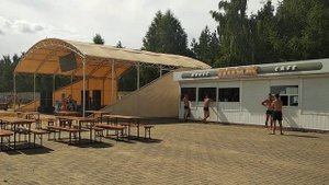 Курорт, пляж санатория Юбилейный-Парус, озеро Банное (18.08.2019)