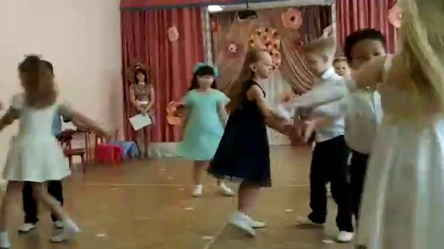 10 девчонок, танец подготовительная группа на 8 марта смотреть онлайн