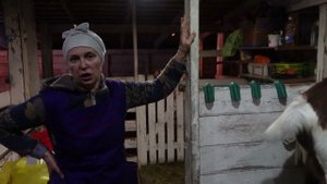 Халва растет, Леша собрался уходить, а у меня нет времени разбираться КУДА И К КОМУ.