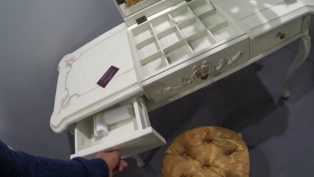 Москва. Румынская мебель. Moscow. Romanian furniture.