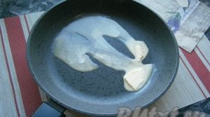 Десерт из тыквы и яблок на сковороде