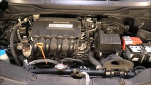 Honda Insight 2010 1.3 Auto oil, oil filter, screen wash fluid, coolant level, antifreeze check