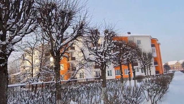 Не хмурься, друг! Стихи читает автор.