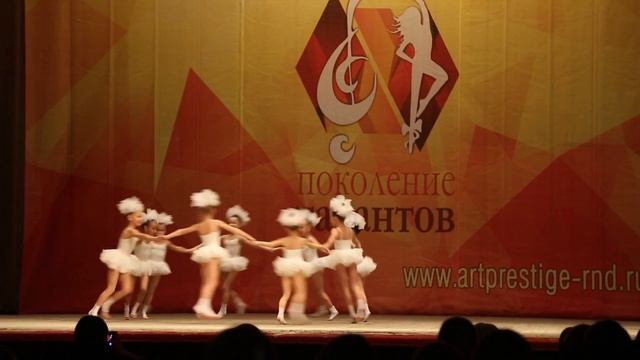 Коллектив эстрадного танца " Фламинго" танец "Мышата" Ростов 2016 смотреть онлайн