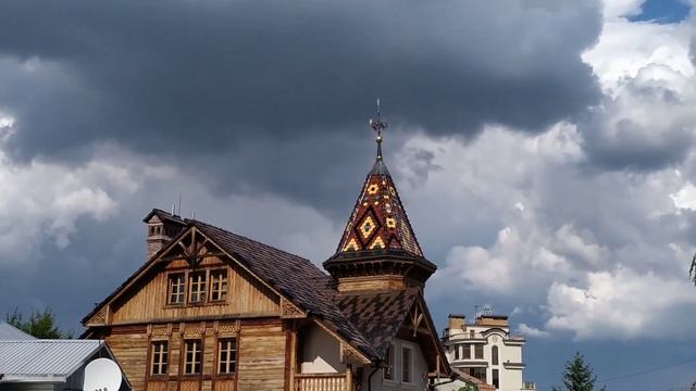 Трускавец 2020  По улице Суховоля в Соляную пещеру смотреть онлайн