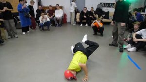 отбор 1x1 до 13 лет bgirl SuperLina г Ялта vs Илья - "ALL OPTION" break dance battle