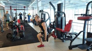Болгарские выпады. Болгарские приседания. Bulgarian split squat. Техника выполнения.
