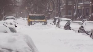 хаммер пробивает сугроб