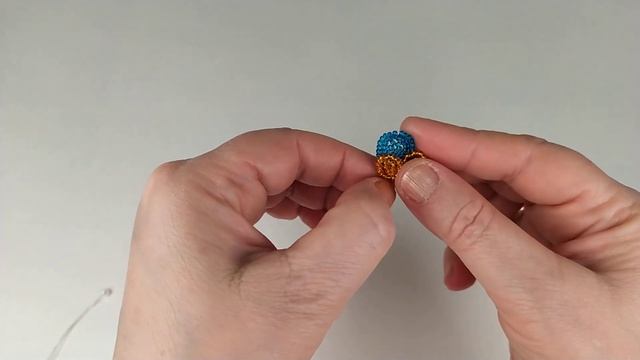 Цветы из бисера. Виола из бисера . 1 часть. Мастер класс. Пошаговый МК для начинающих. смотреть онлайн