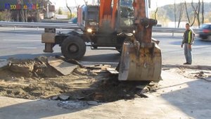 Экскаватор колесный - Hitahi. Спецтехника. Hitahi wheel Excavator. Roadwork.