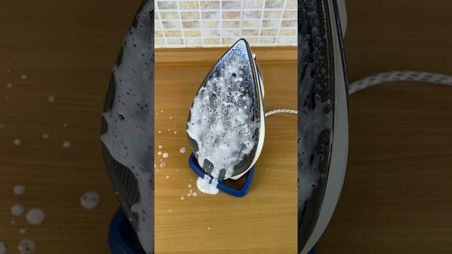 Чем почистить утюг в домашних условиях | Лайфхаки от Нечетова | nechetoff | ПОДПИШИСЬ ⬇️? #Shorts смотреть онлайн