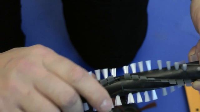 Как чистить робот-пылесос LG HomBot VR590x brush смотреть онлайн