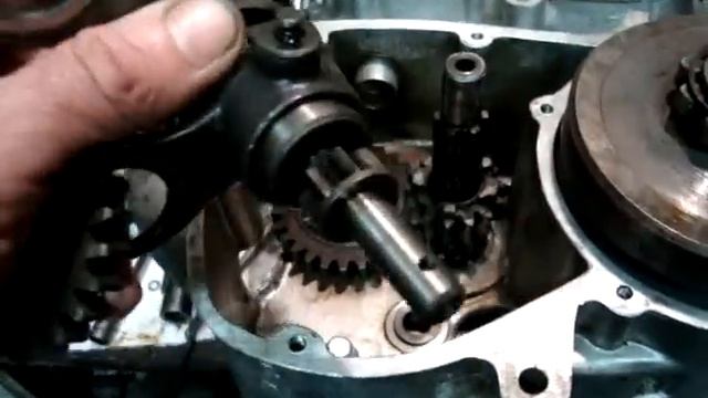 Двигатель Т-200 начала 60-х г.в. (Муравей) подробная сборка (часть 1) смотреть онлайн