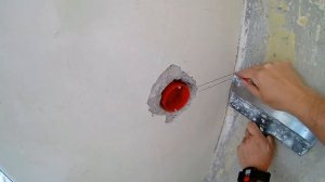 как просверлить  розетку в бетоне