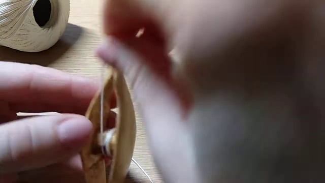 Шаг1 Как намотать нить на челнок смотреть онлайн