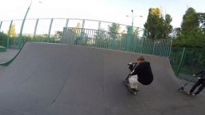 ЯЖЕМОРЯЧЁК В СКЕЙТ ПАРКЕ/НАБРОСИЛСЯ НА КАМЕРУ/НАЧАЛ СНИМАТЬ МОИ ТРЮКИ НА БМХ/GoPro BMX Riding