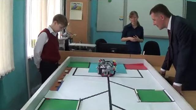 Глава Сормовского района в гостях у лицея № 82, Нижний Новгород смотреть онлайн