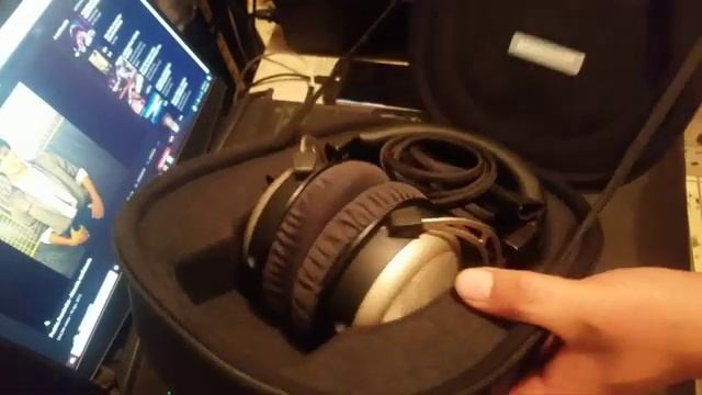 beyerdynamic T1 en español, unboxing de seguridad sin review. смотреть онлайн