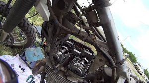 Проверка зазоров клапанов на Djebel 250 XC 2005 года