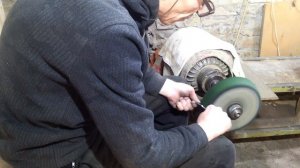 НОЖ"МАЛЫШ". СДЕЛАТЬ БЕЗ ГРИНДЕРА. ПАСТАГОЯ КРОКУС. РУКОЯТЬ ТЕКСТОЛИТ ПОЛИРОВКА.