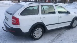 Köp Skoda Octavia Scout 2,0 TDI 4x4 på Klaravik