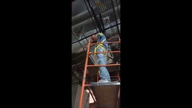 Работа монтажника кондиционеров.
