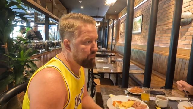 Таиланд Пхукет Май 2022,Большая Камбоджа в Тае смотреть онлайн