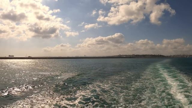 Моя дочь не общается со мной, обиделась, что не помогаю ей выплачивать кредит за квартиру. смотреть онлайн