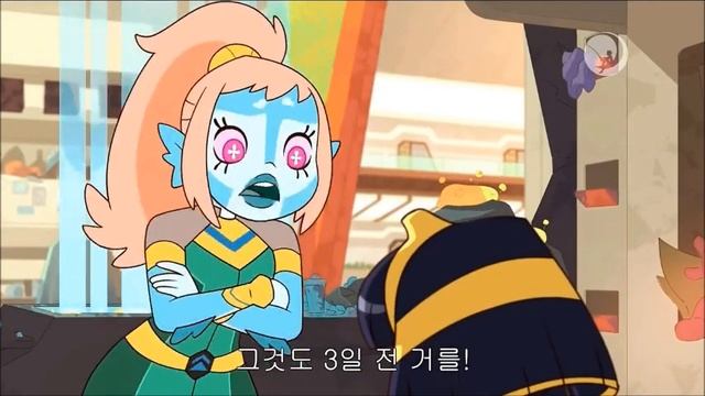 Cleopatra in Space - Cleo Feet смотреть онлайн